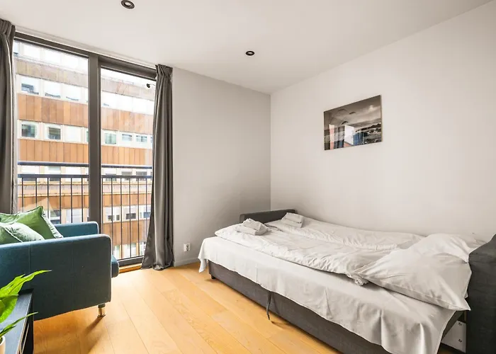 Apartment Prime Location - 2 Bedroom Apartment! *